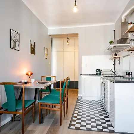 Warszawa-centrum Free Parking 华沙